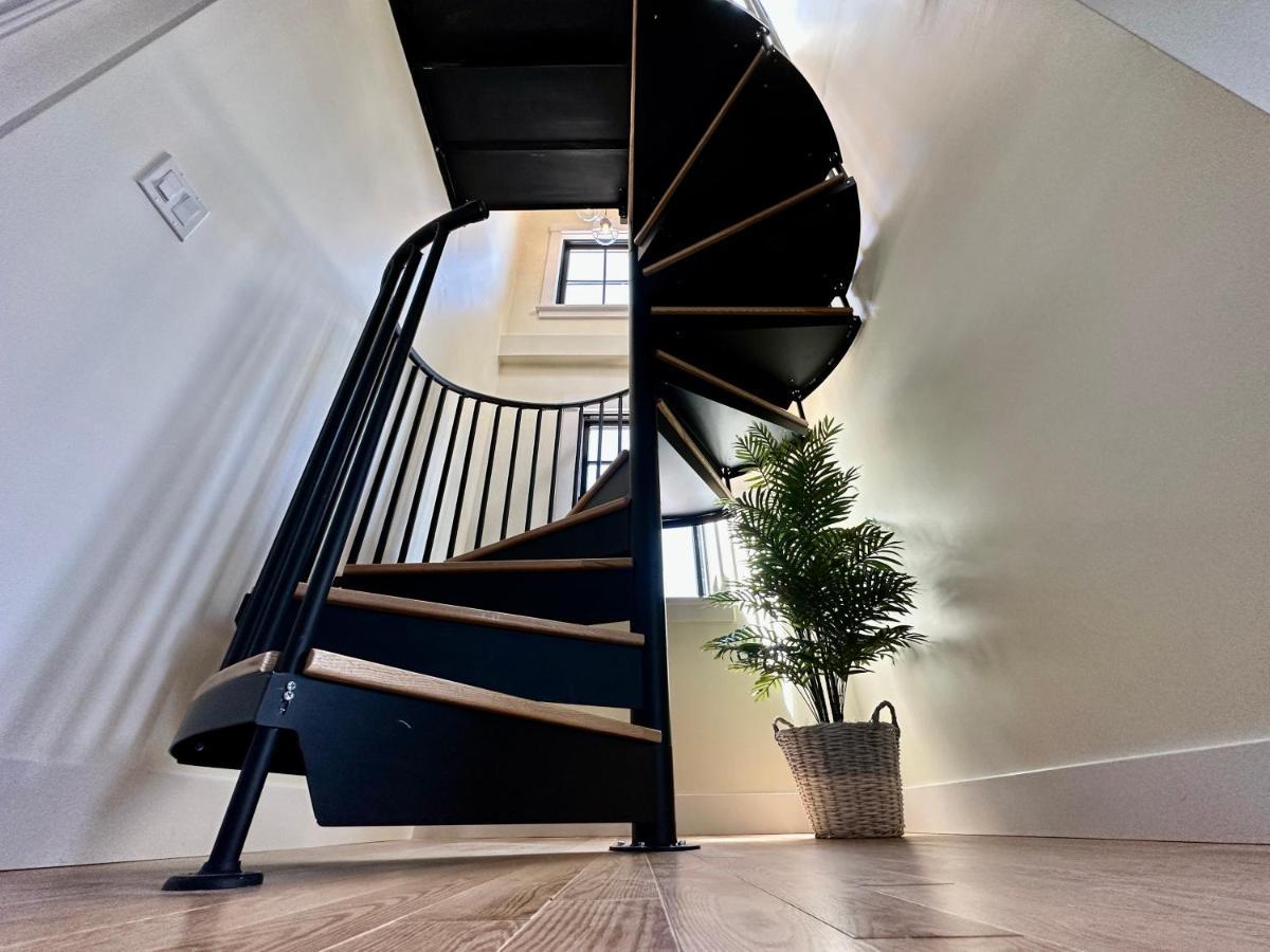 Prime Location! Renovated House! 6 Bed4 Bath Villa Newport Exterior photo