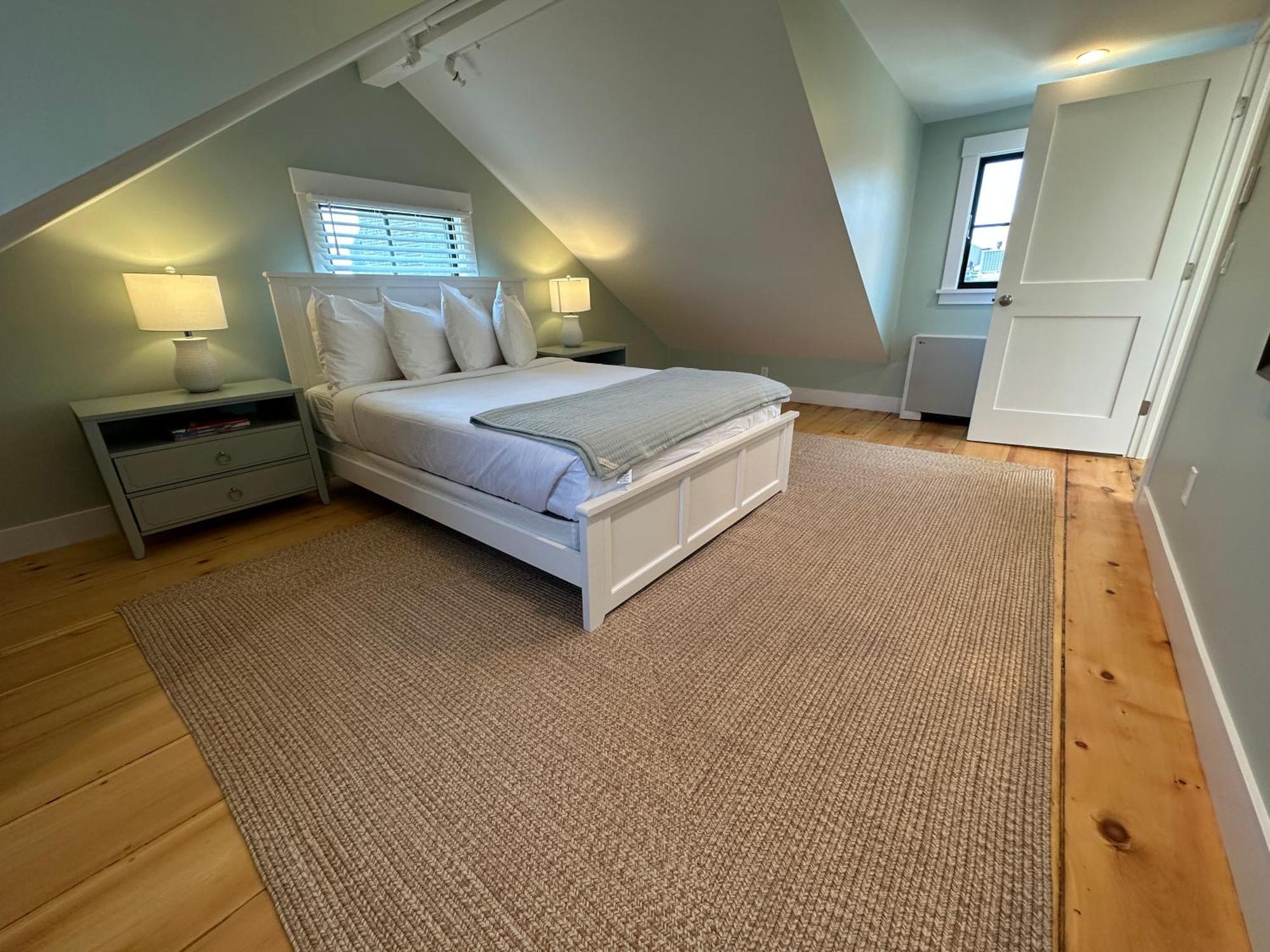 Prime Location! Renovated House! 6 Bed4 Bath Villa Newport Exterior photo